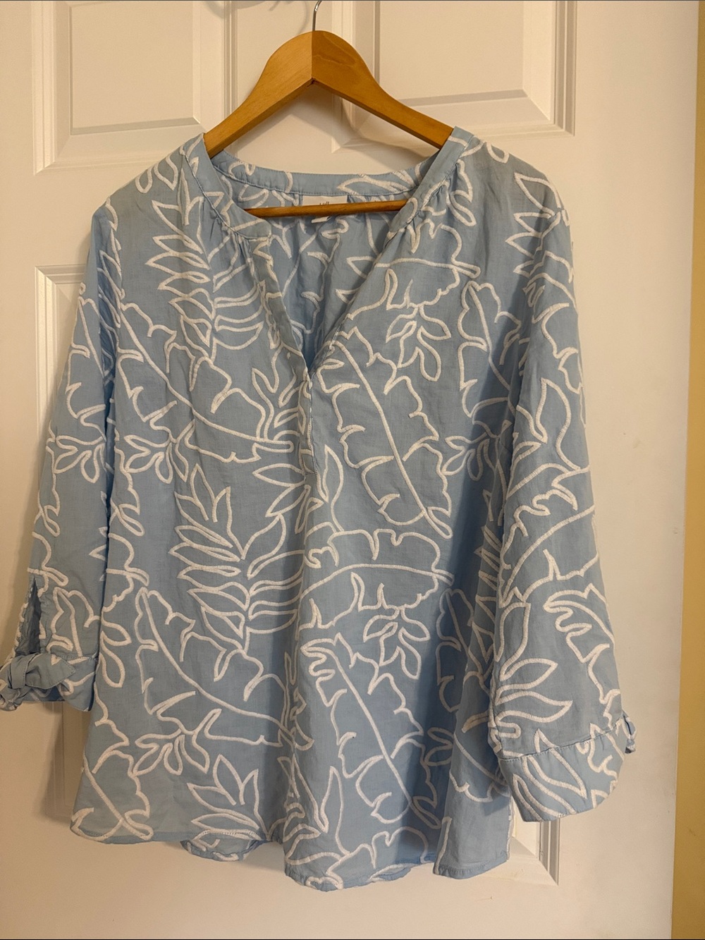 J. Jill Light Blue Tunic with White Leaf Embroidery